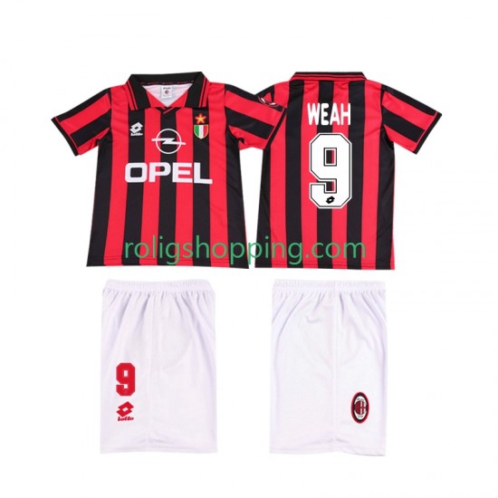 Fotbollströja AC Milan WEAH 9 1996 1997 Retro Barn Hemmaställ Kort ärm