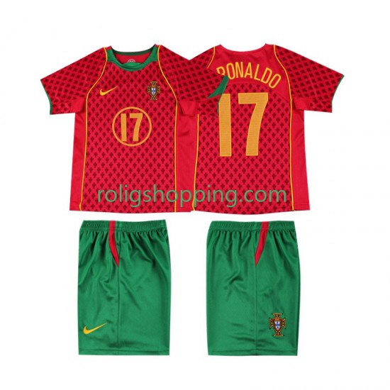 Fotbollströja Portugal Cristiano Ronaldo 17 Retro Barn Hemmaställ 2004 Kort ärm