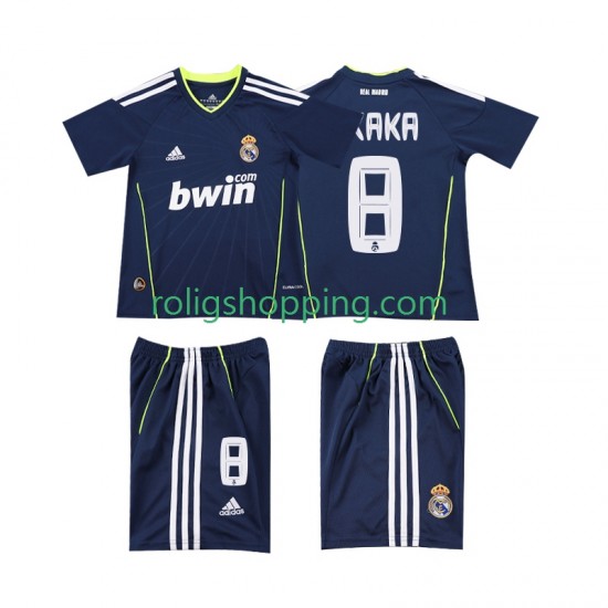 Fotbollströja Real Madrid KAKA 8 Retro Barn Bortaställ 2011 2010 Kort ärm
