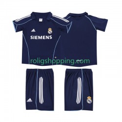 Fotbollströja Real Madrid 2005 Retro Barn Bortaställ 2006 Kort ärm