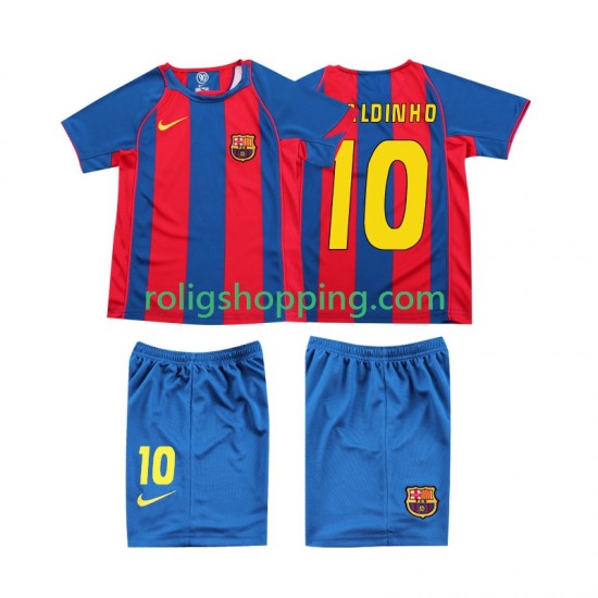 Fotbollströja FC Barcelona RONALDINHO 10 Retro Barn Hemmaställ 2004 Kort ärm