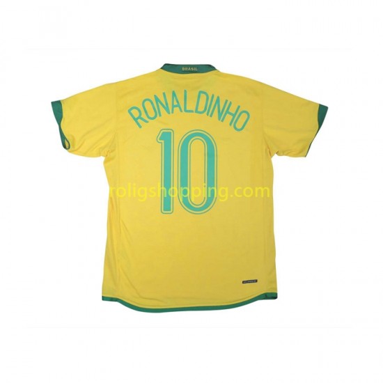Fotbollströja Brasilien RONALDINHO 10 Retro Män Hemmaställ 2006 Kort ärm