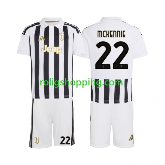 Fotbollströja Juventus Weston McKennie 22 Barn Hemmaställ 2026-2027 Kort ärm
