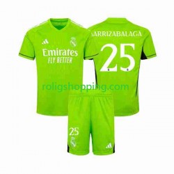 Fotbollströja Real Madrid Kepa Arrizabalaga 25 Målvakt Barn Hemmaställ 2023-2024 Kort ärm