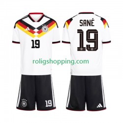 Fotbollströja Tyskland Leroy Sane 19 Barn Hemmaställ World Cup 2026 Kort ärm